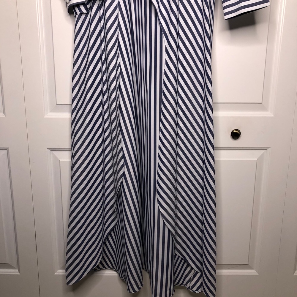 Stripped High-Low Top - Picture 4 of 5